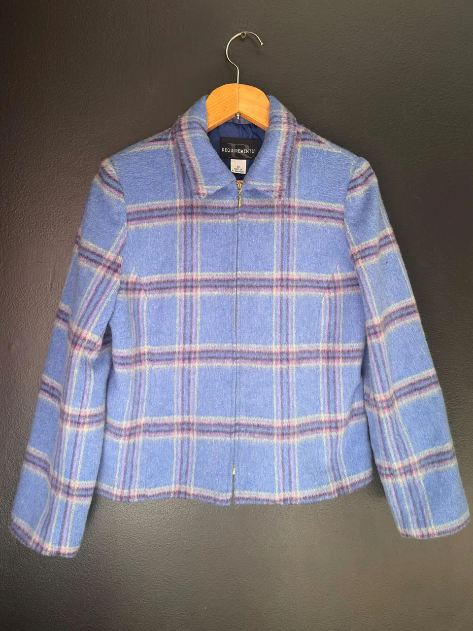 Campera Requerement - imagen 1