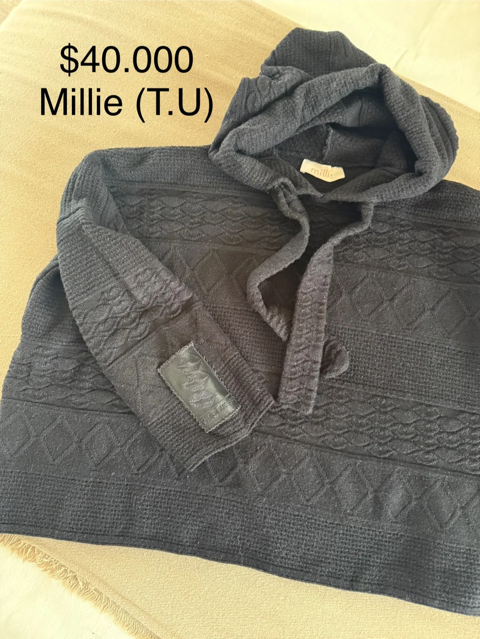 Buzo Millie · Talle único
