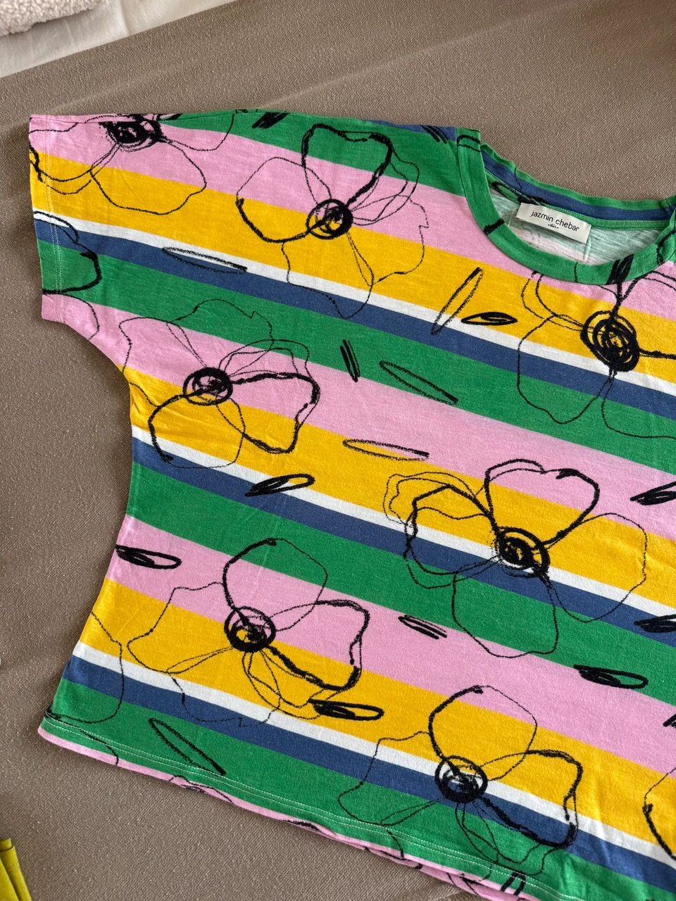 Remera Jazmín Chebar - imagen 1