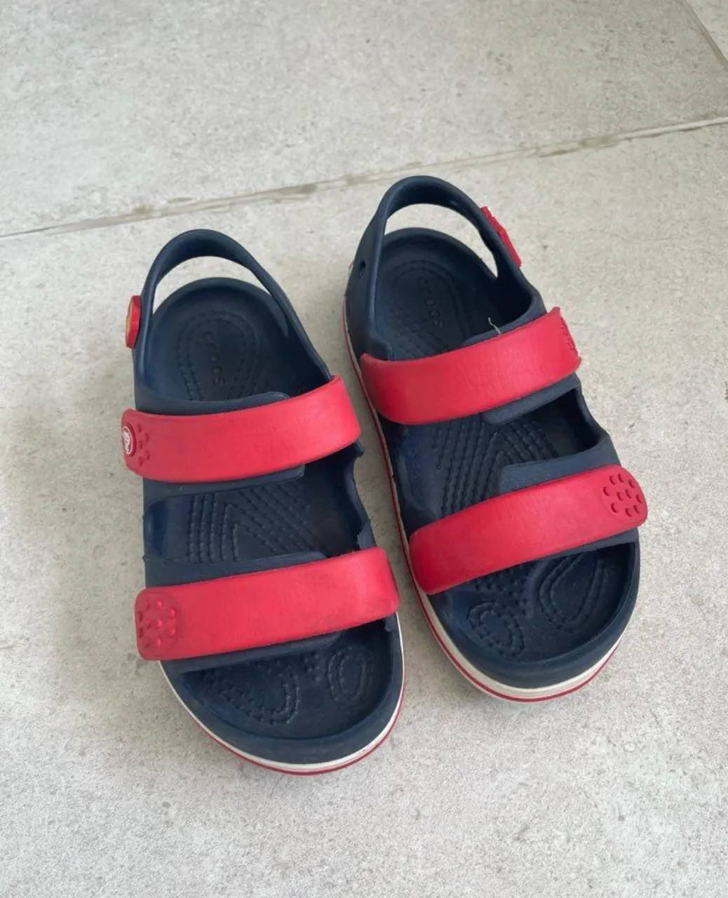 Sandalias Crocs · Talle AR 29
