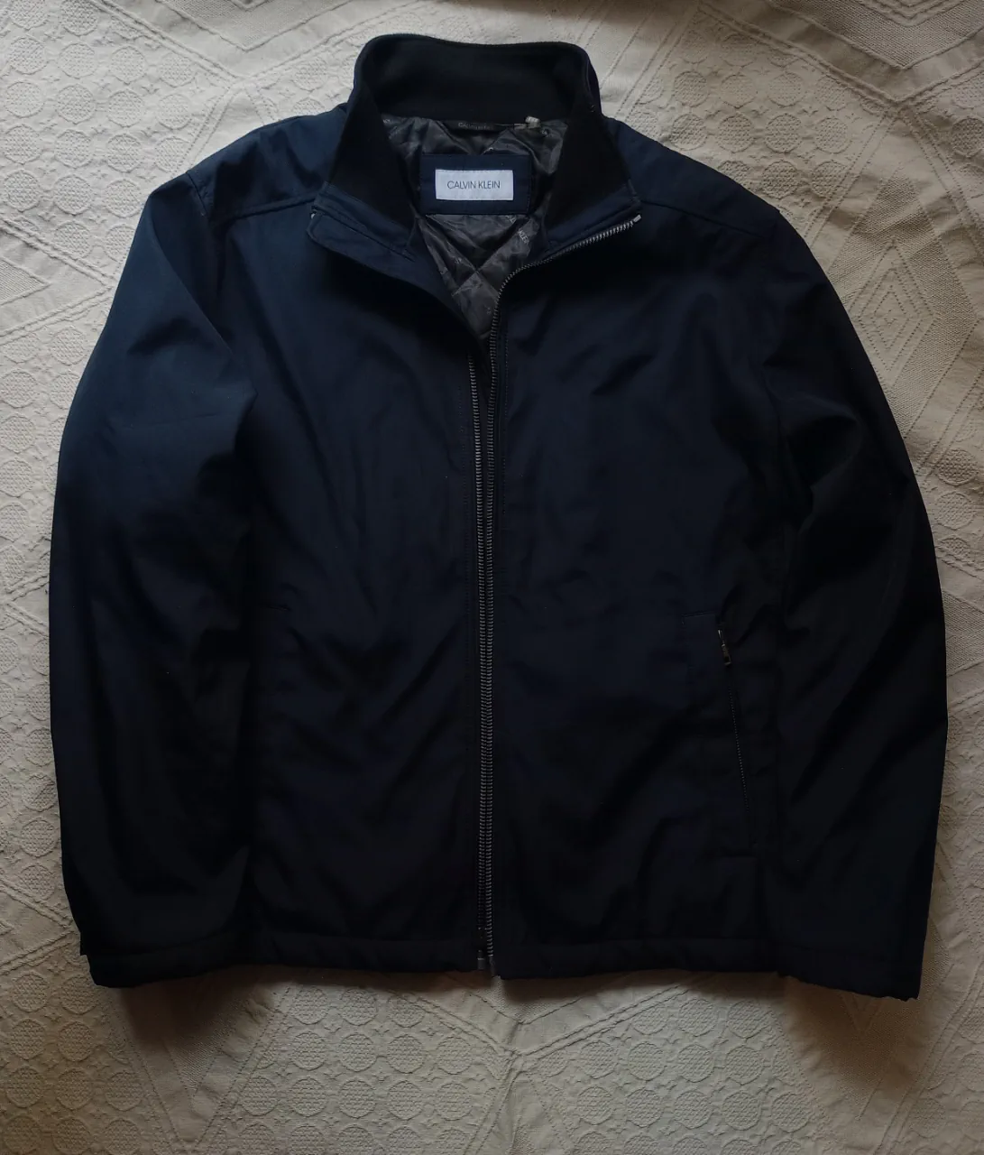 Campera Calvin Klein · Talle XL