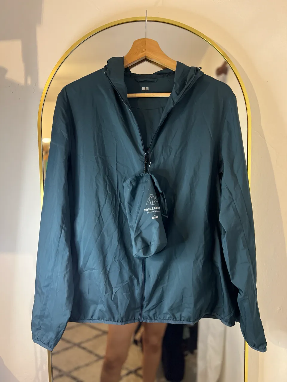 Uniqlo · Talle L