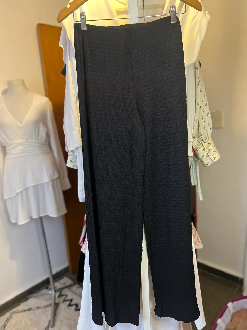 Pantalón Bershka - imagen 1