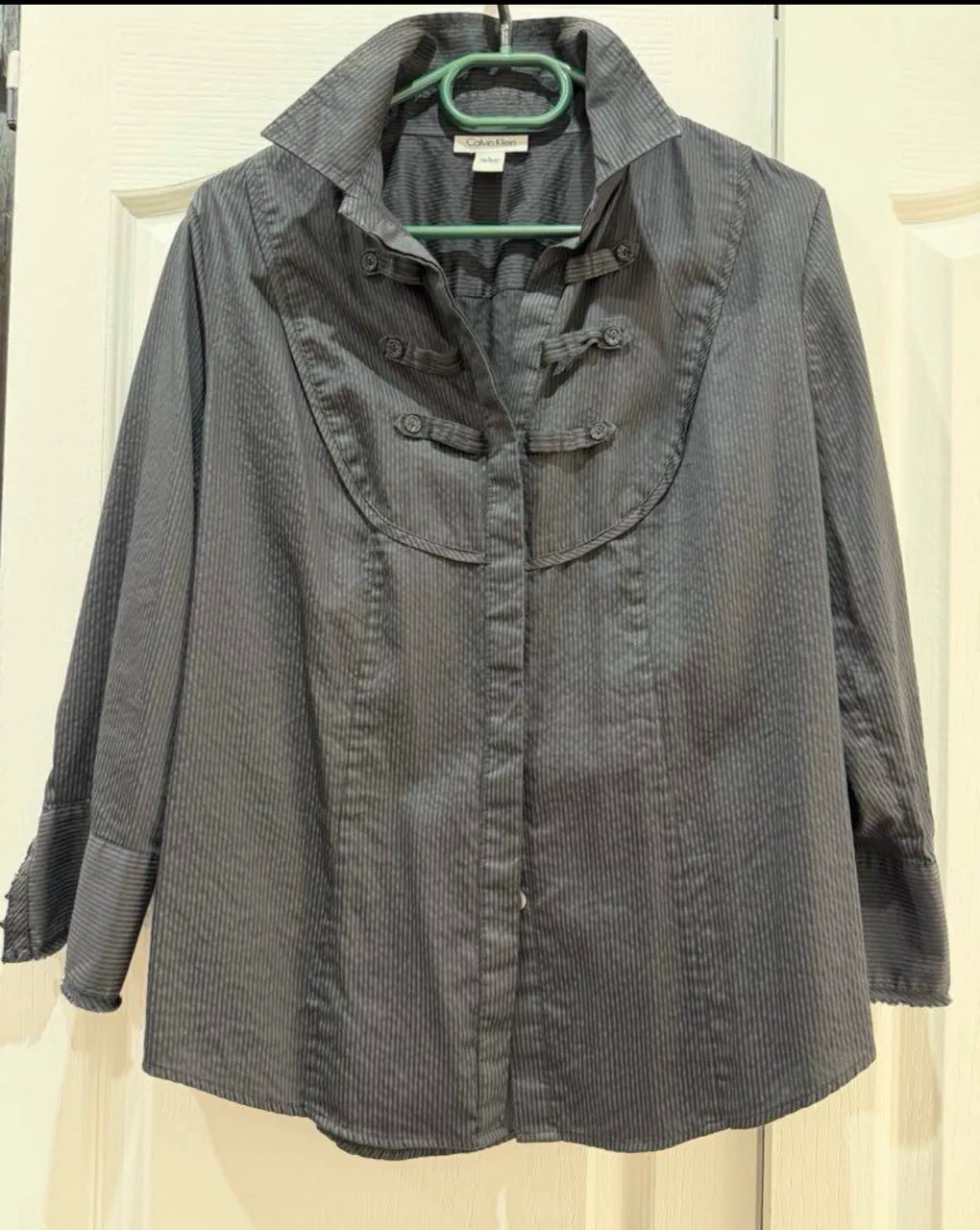 Calvin Klein · Talle L