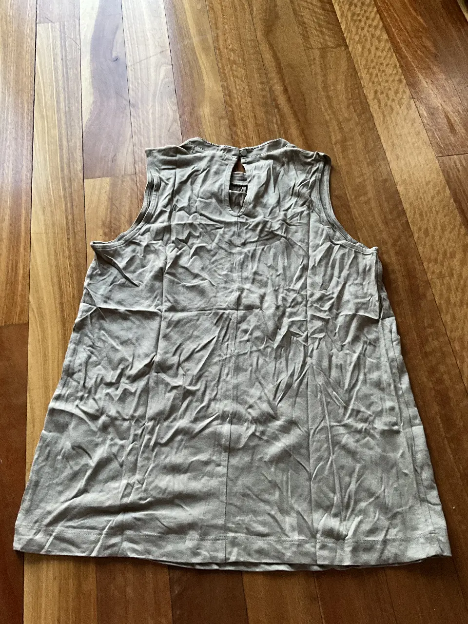 Musculosa Banana Republic · Talle S