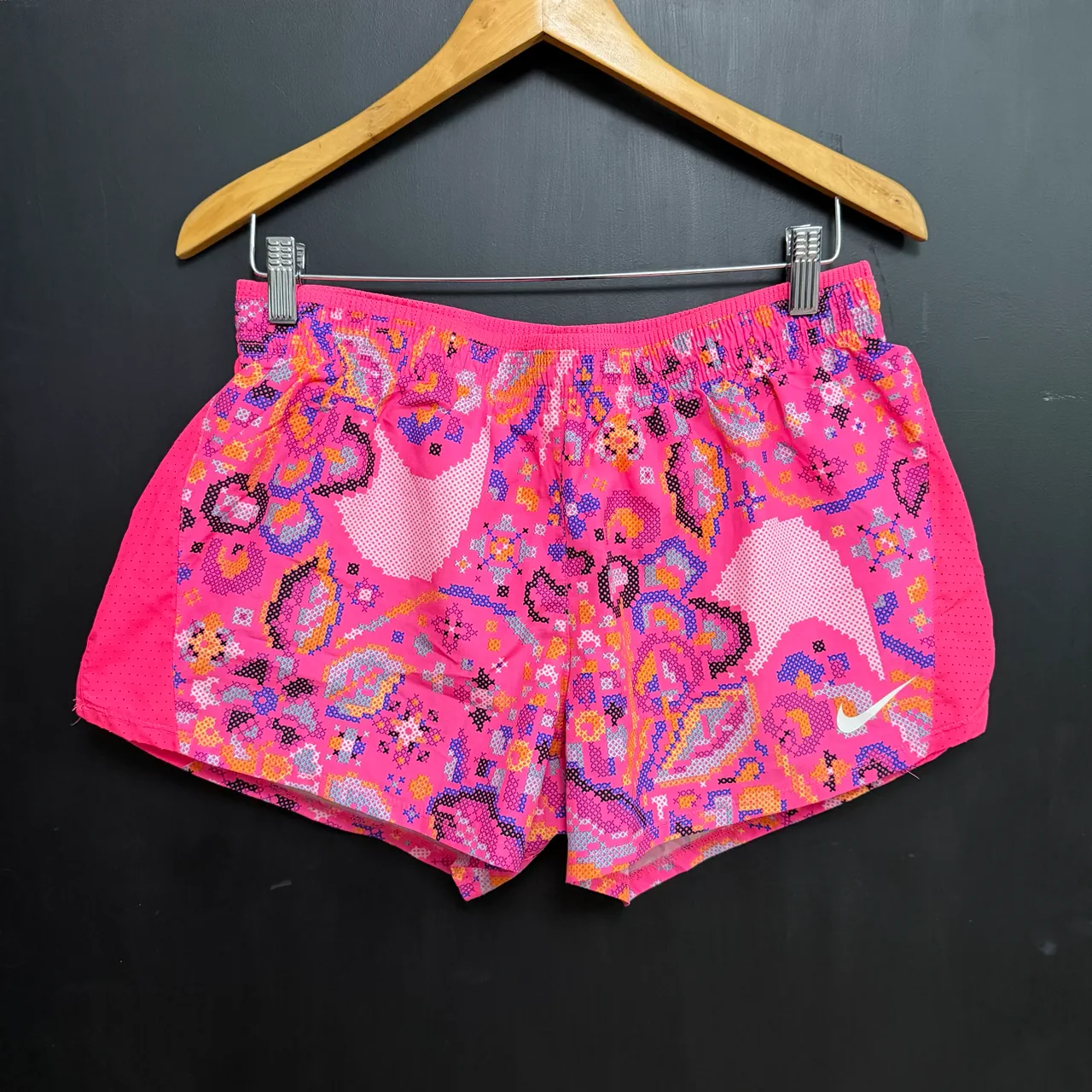Nike · Talle L