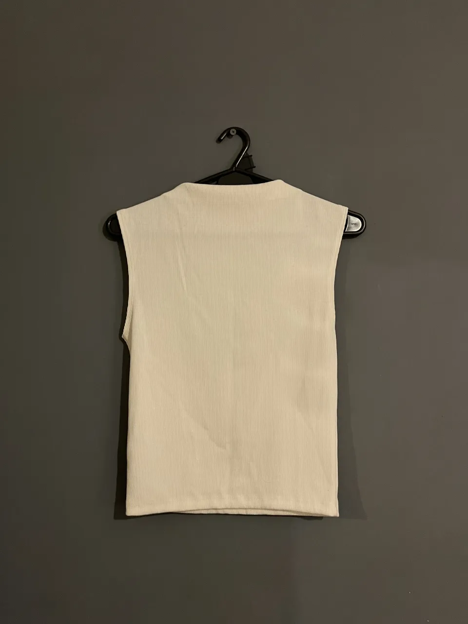 Musculosa A ≠ - imagen 1