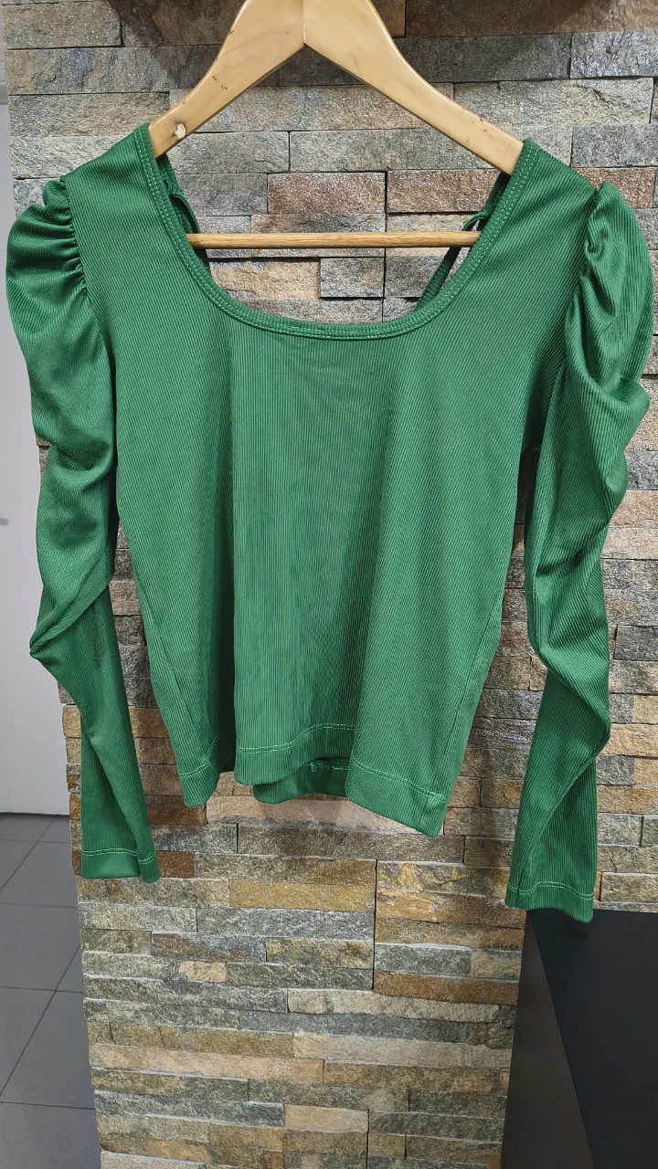 Blusa A ≠ - imagen 1