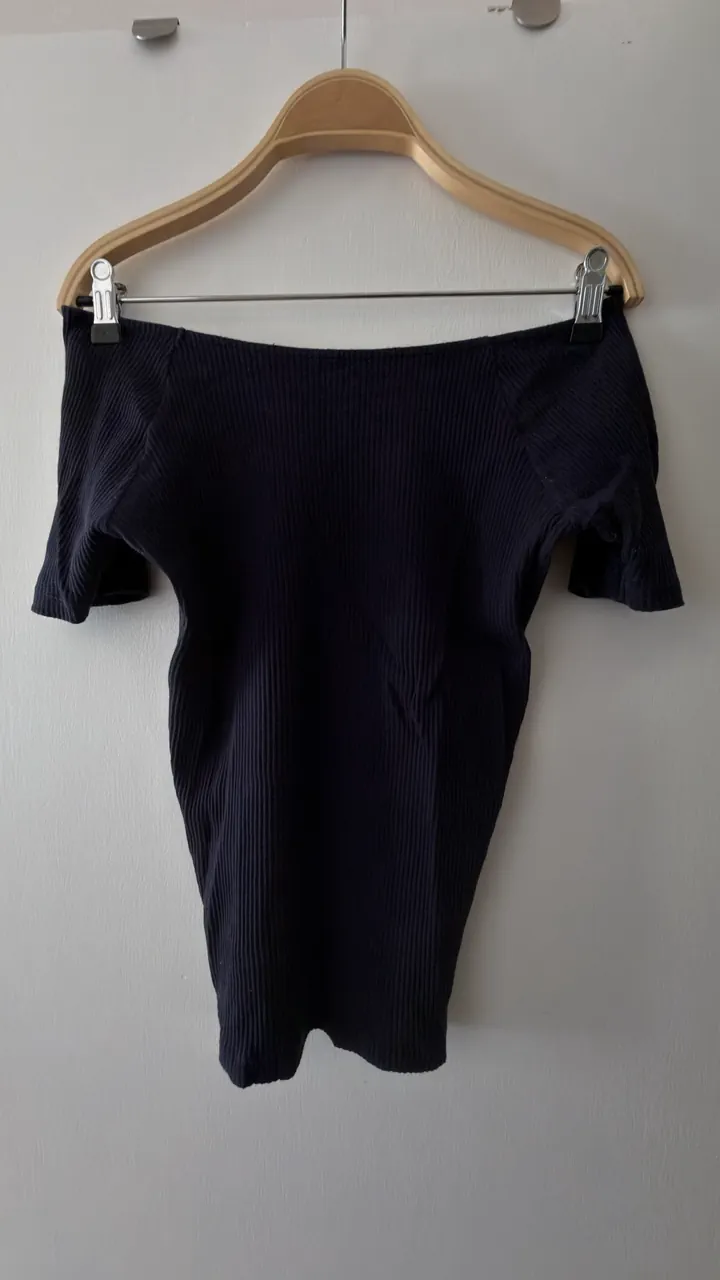 Remera Uniqlo - imagen 2