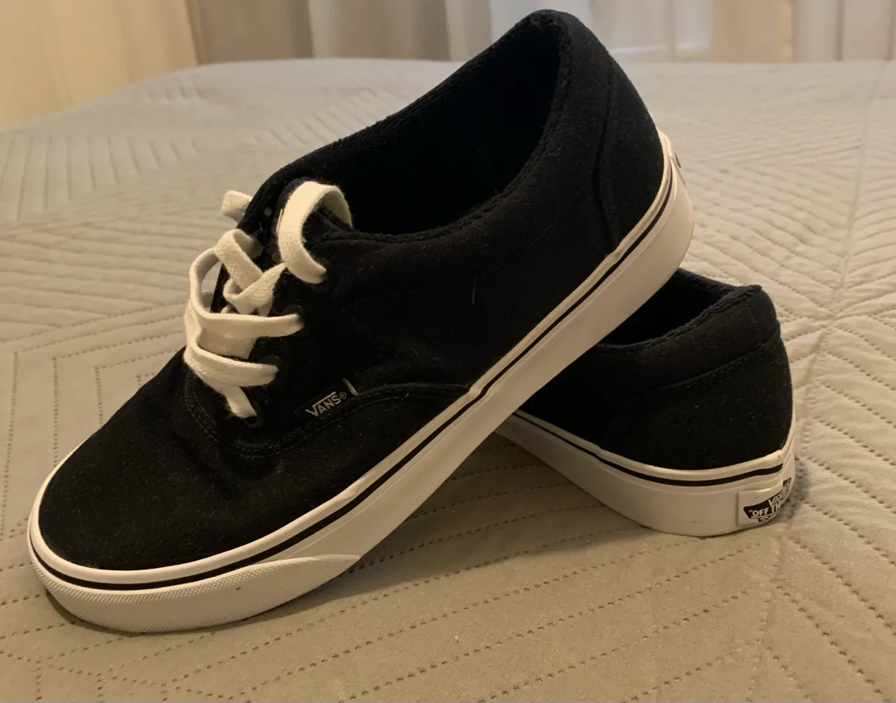Vans · Talle AR 37