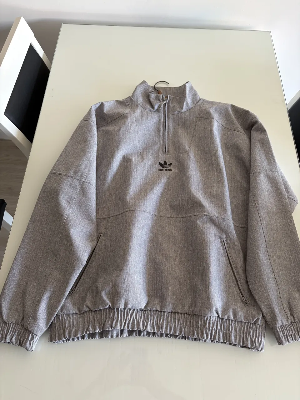 adidas · Talle M
