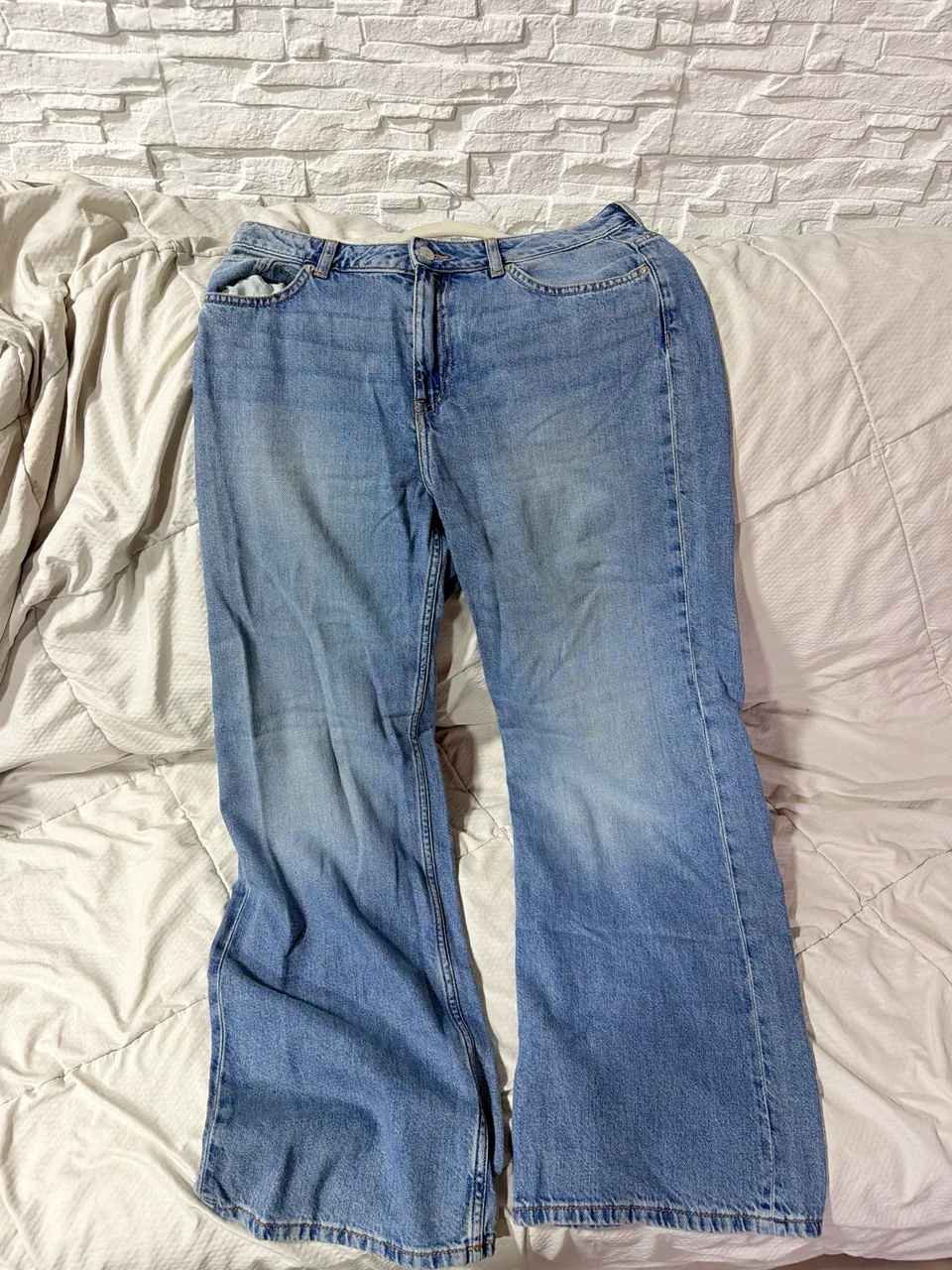 Jean Divided - imagen 1