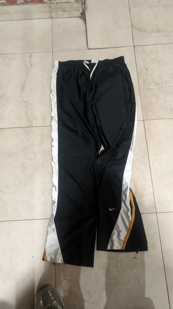 Pantalón Nike · Talle XL