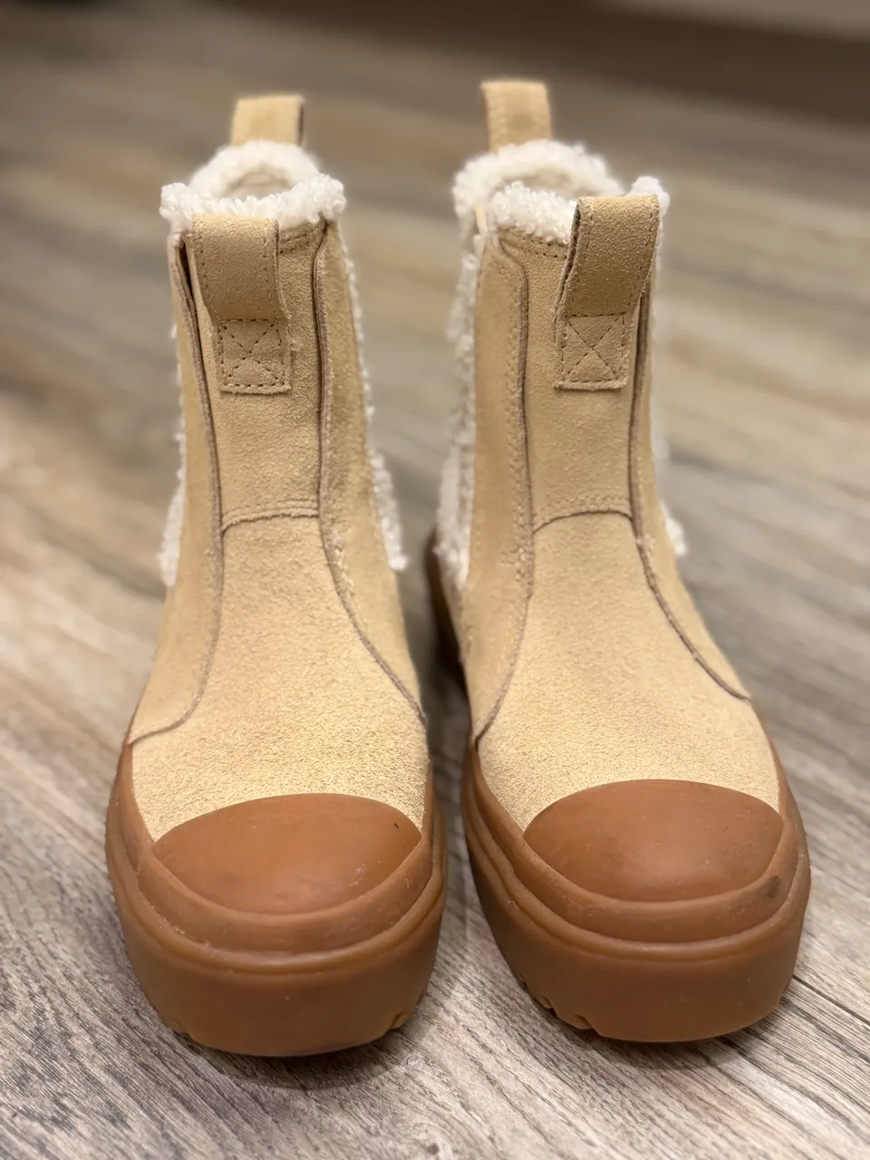 Bota alta Converse · Talle AR 33