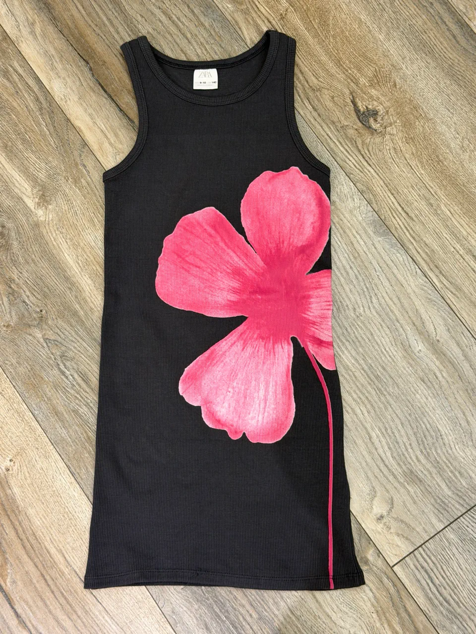 Vestido corto Zara · Talle 9 años / 134 cm