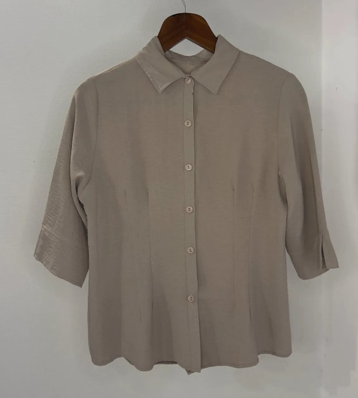 Camisa Ninguna · Talle 5
