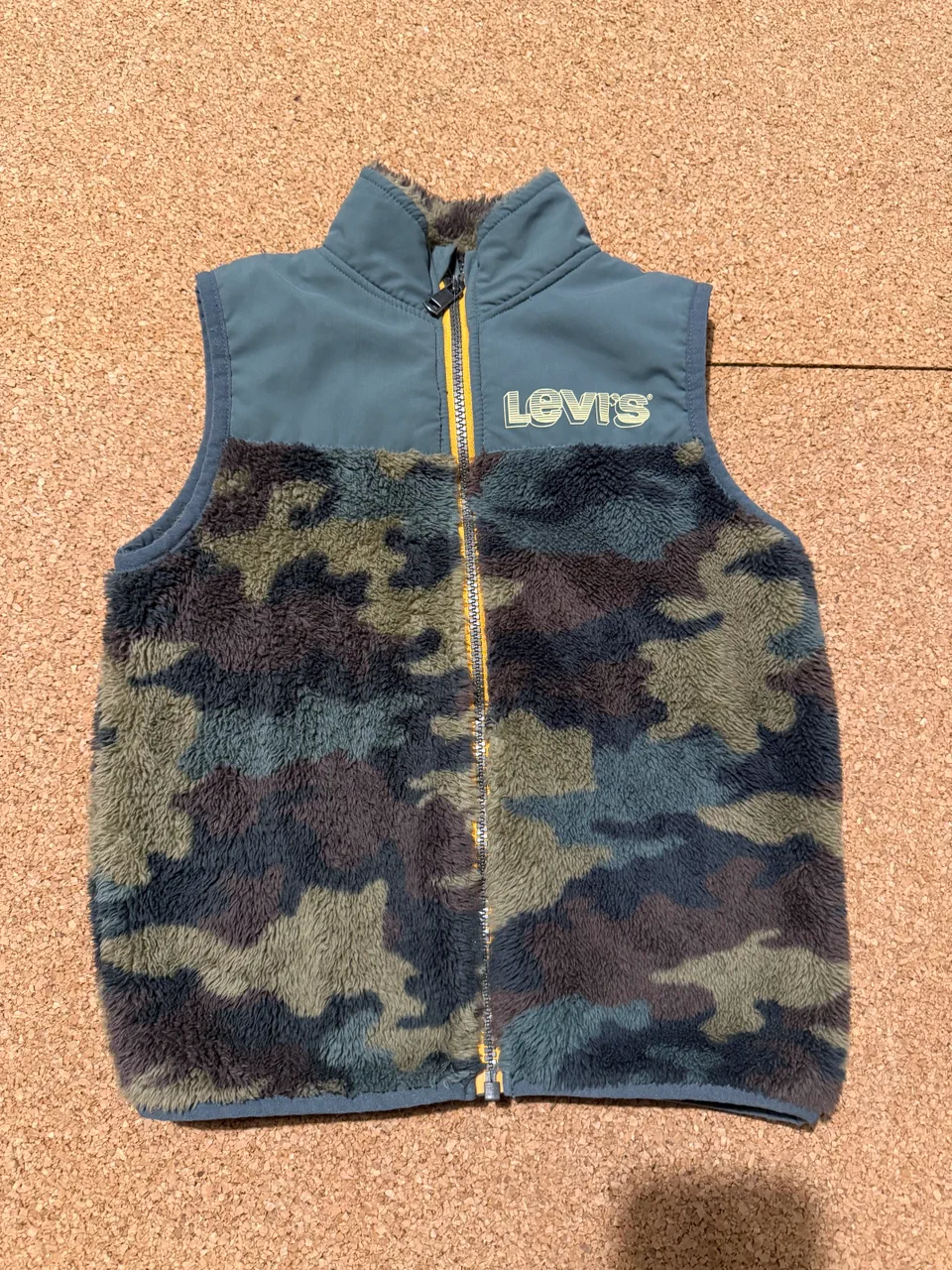 Chaleco Levi's · Talle 6 años / 116 cm