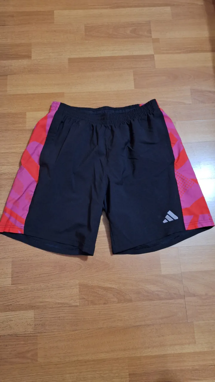 Short adidas - imagen 1