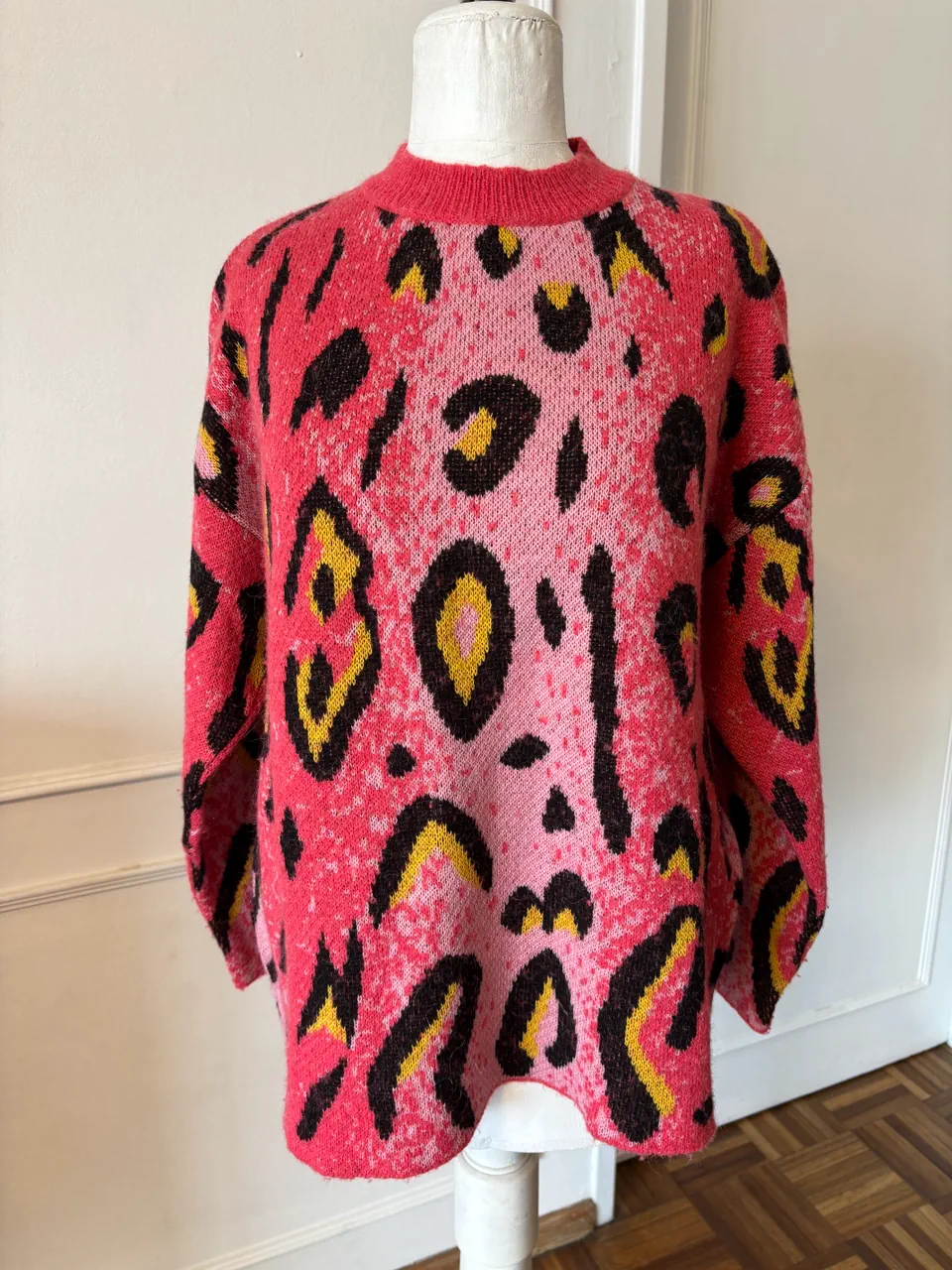 Sweater Kosiuko · Talle M