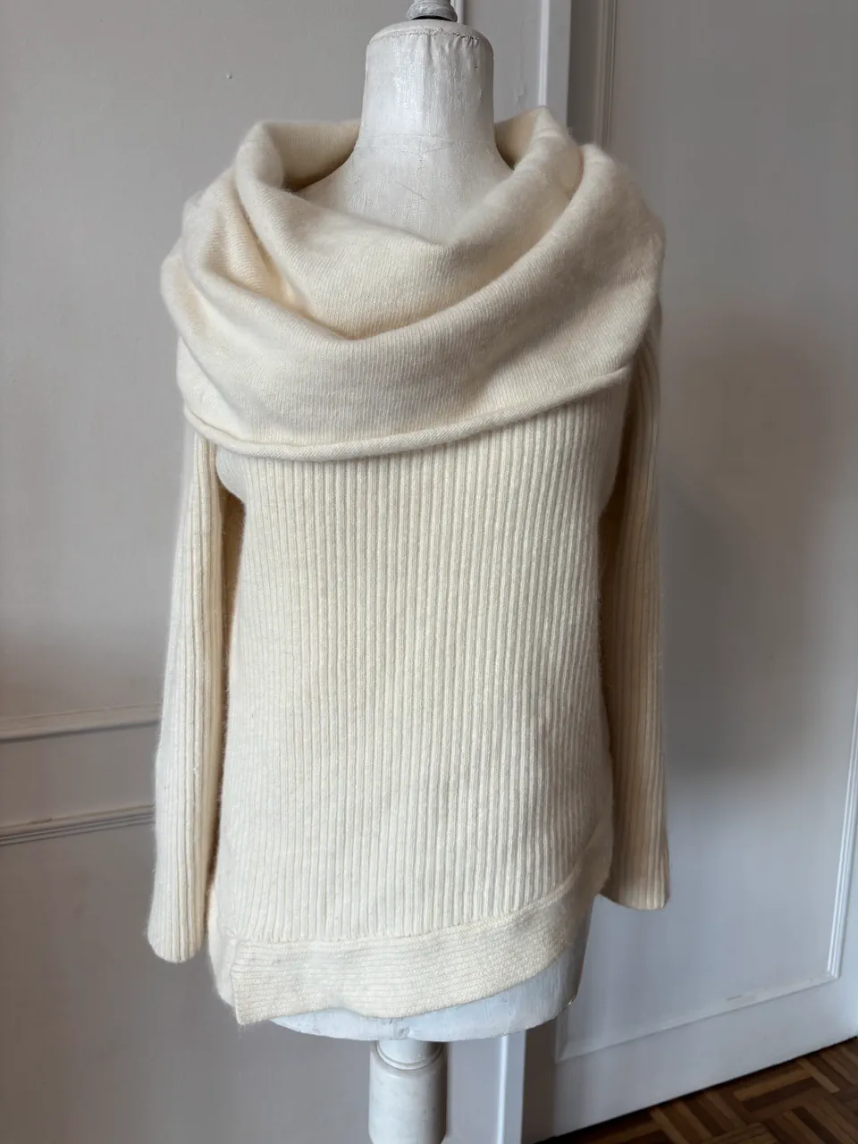 Sweater Jazmín Chebar · Talle XS