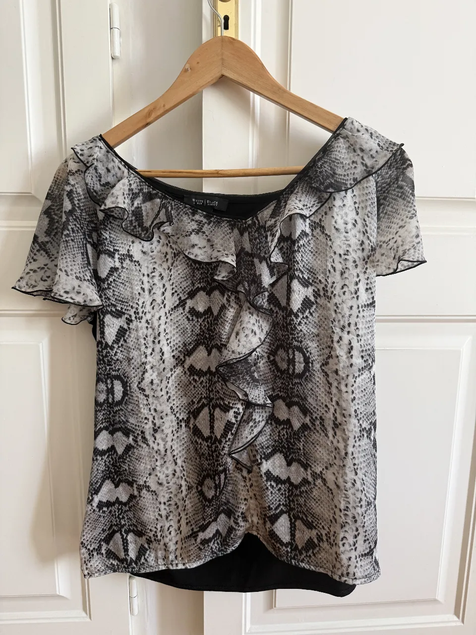 White House Black Market · Talle M