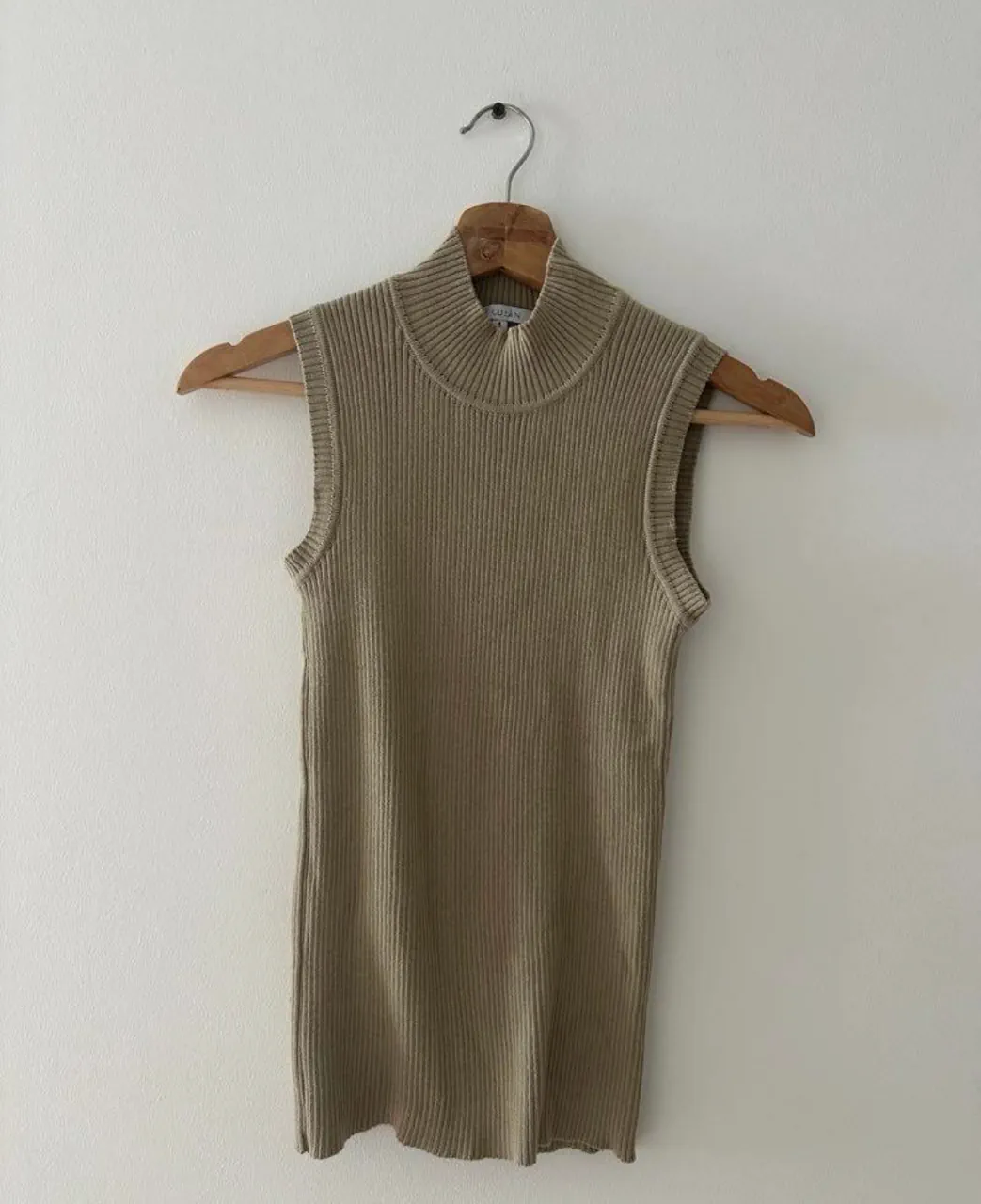 Musculosa De lujan - imagen 1