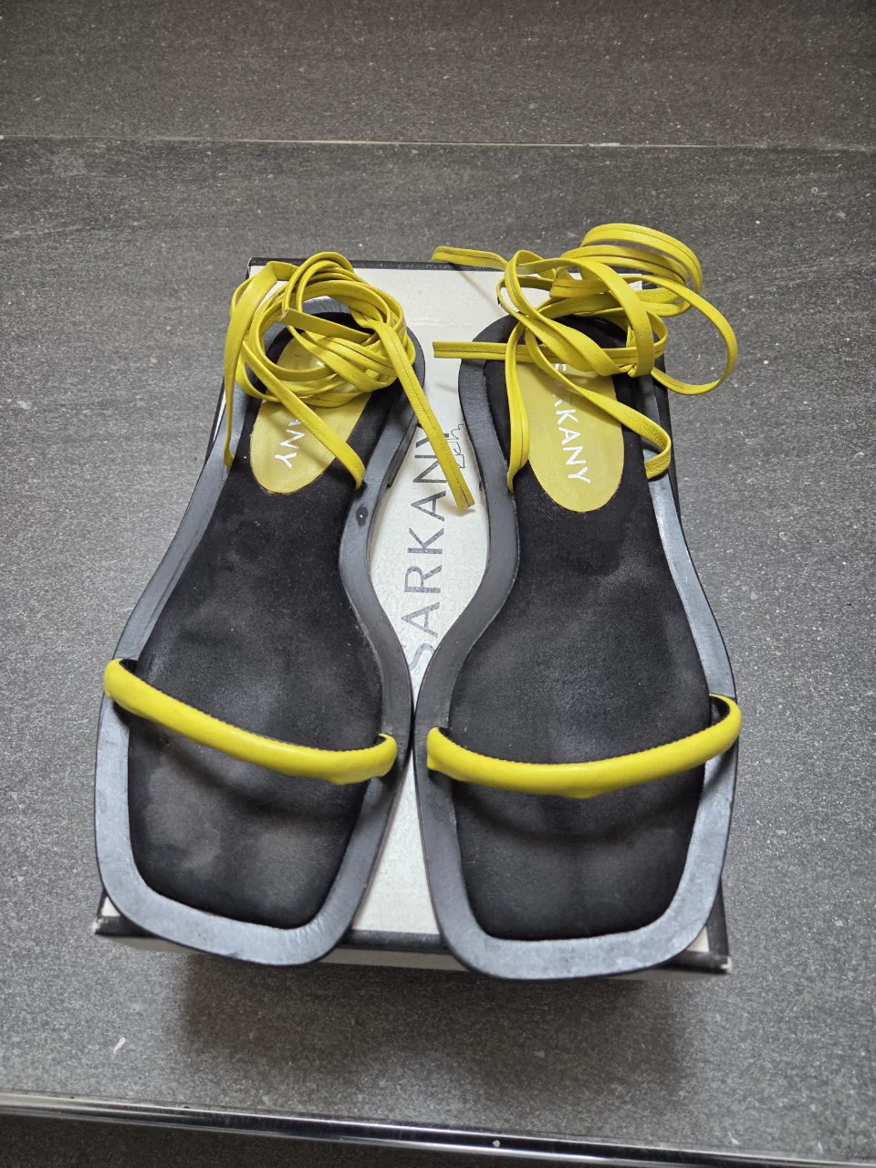 Sarkany · Talle AR 38