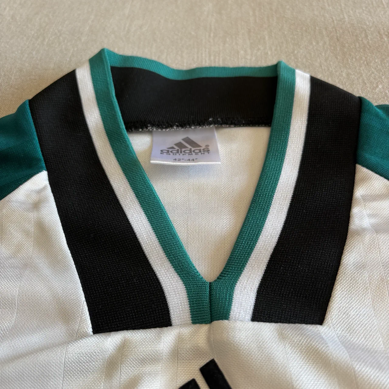 Camiseta adidas - imagen 4