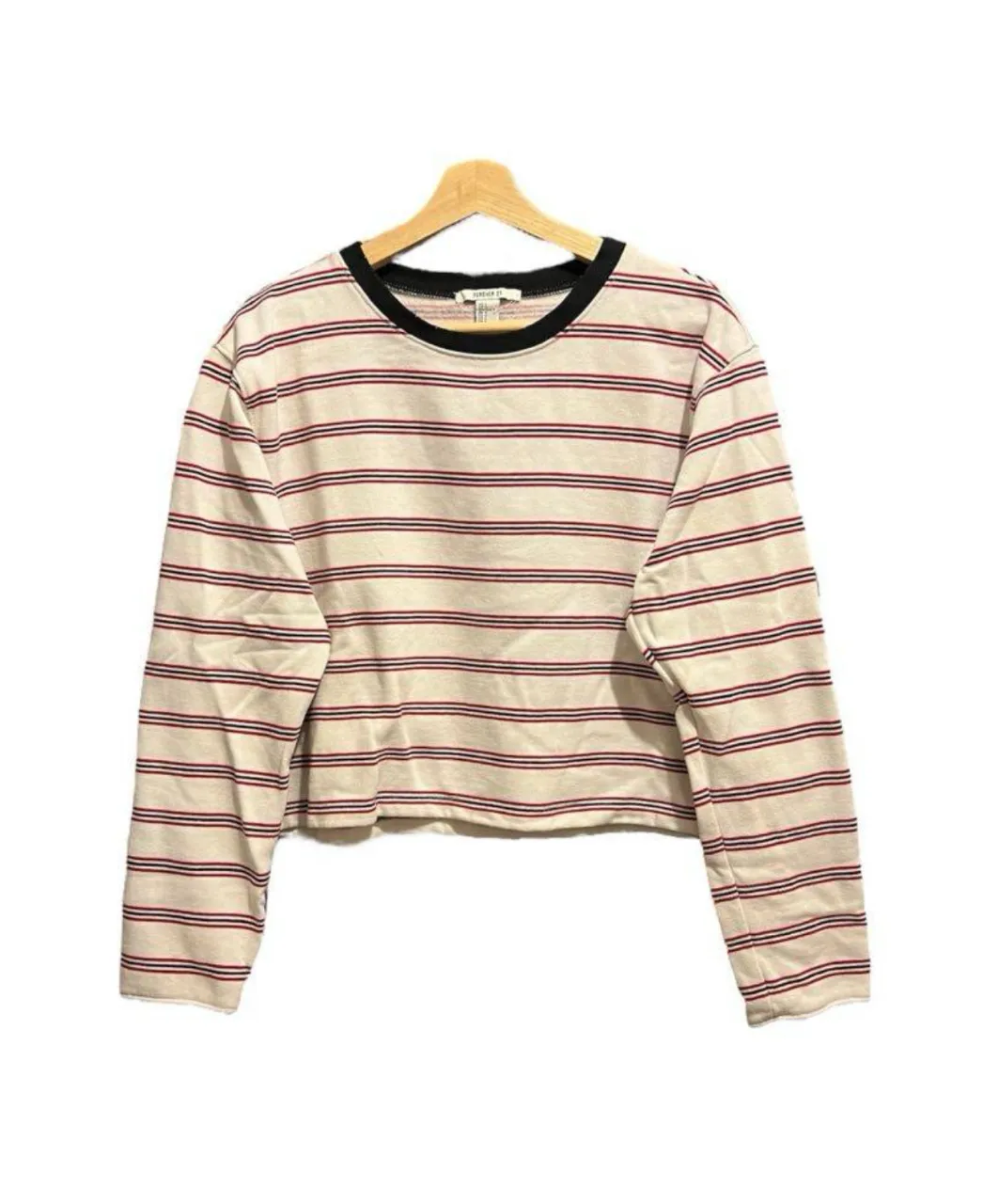 Buzo Forever 21 · Talle L