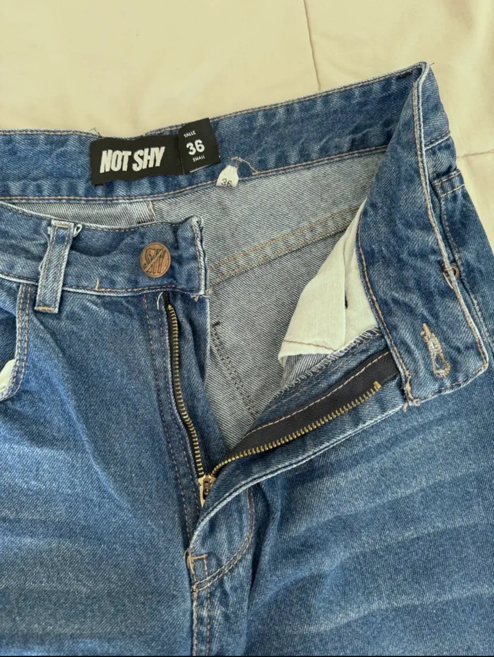 Jean Not shy - imagen 5