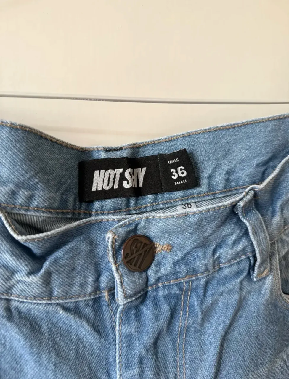 Jean Not shy - imagen 4