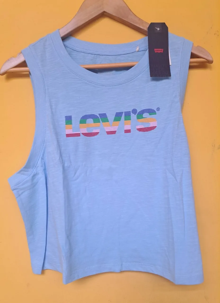 Levi's · Talle L