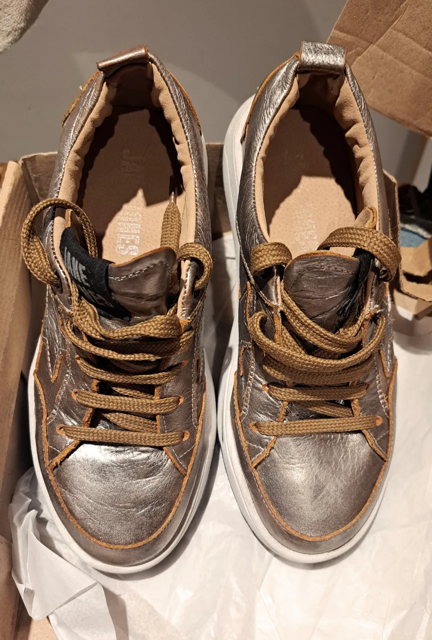 Zapatillas JANE JONES · Talle AR 37