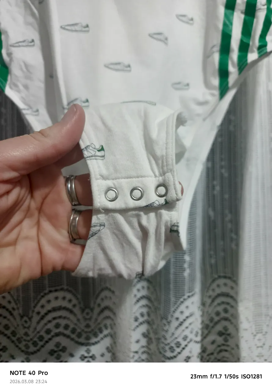 Body adidas - imagen 4