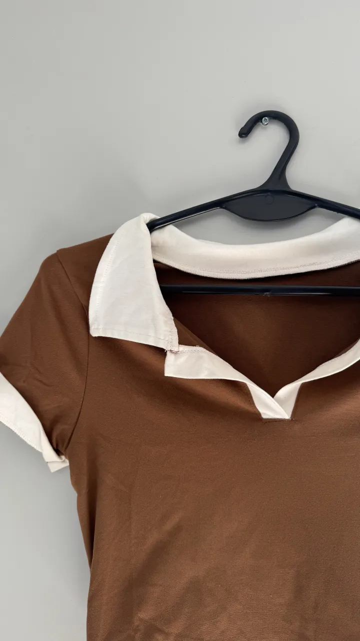 Remera A ≠ miniatura 2