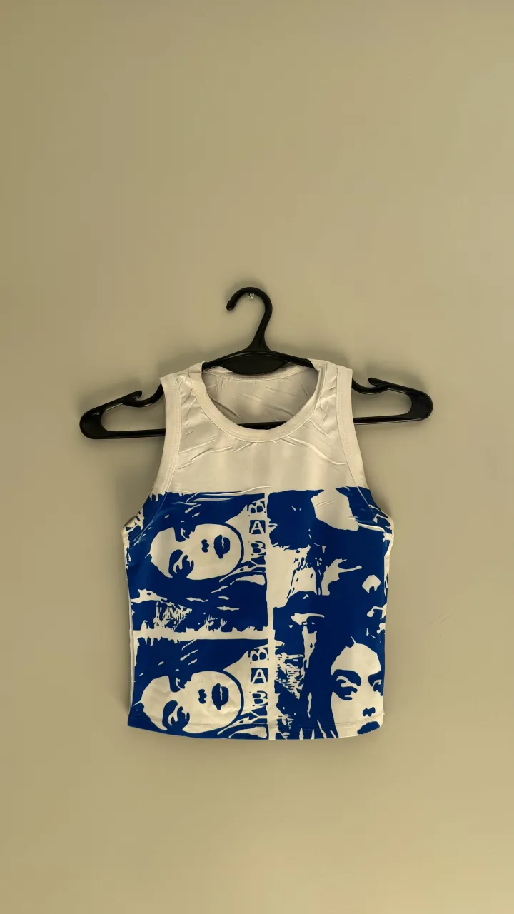 Musculosa A ≠ - imagen 1