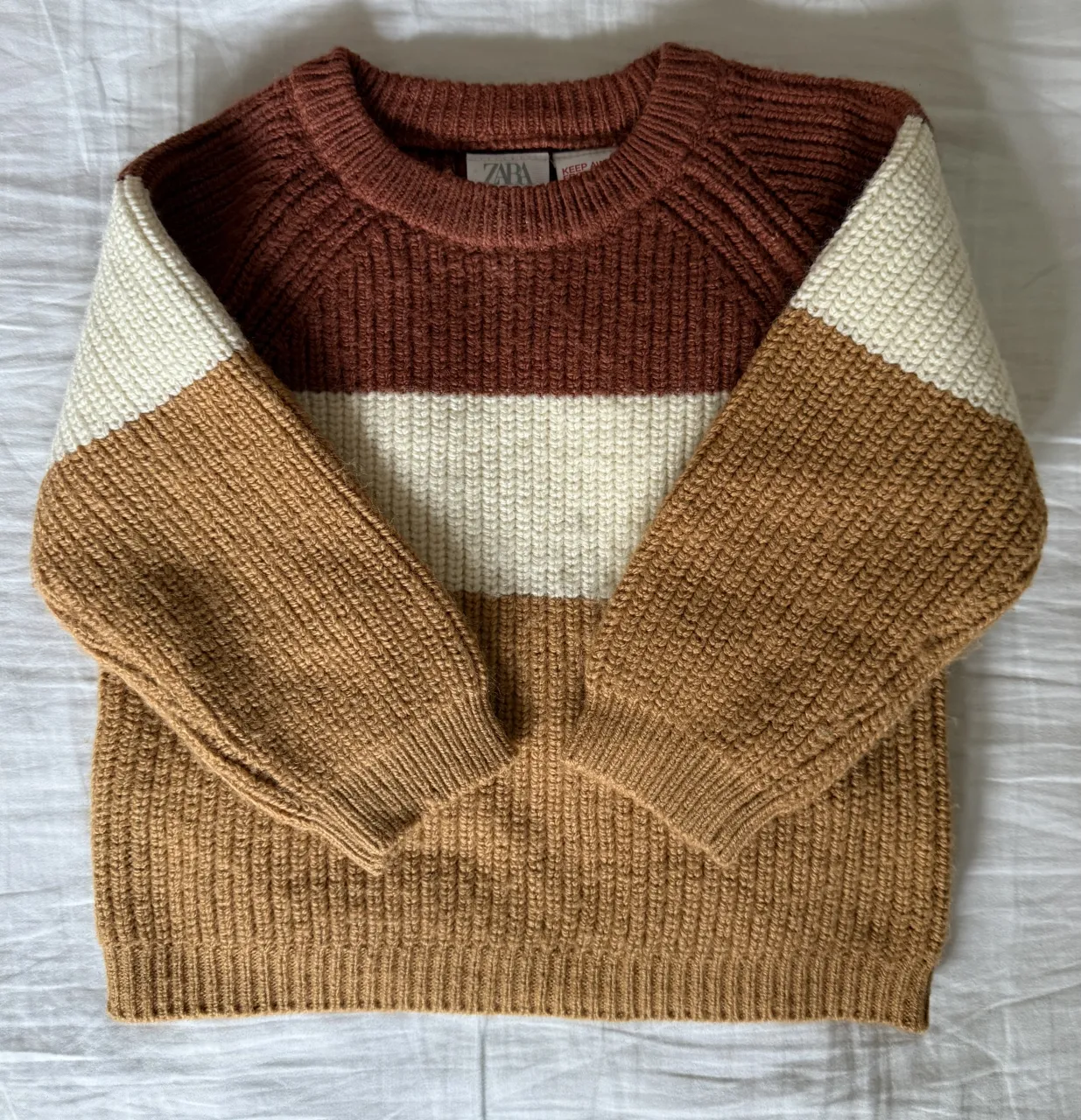 Sweater de cuello redondo Zara - imagen 4