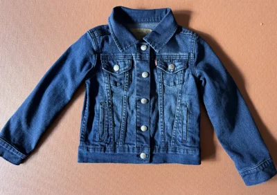 Levi's