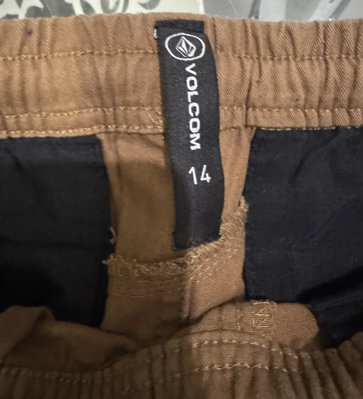 Jean Volcom - imagen 2