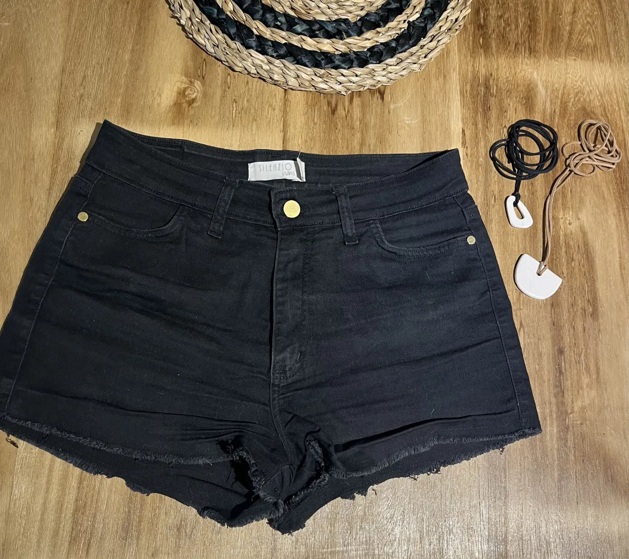 Short Silenzio - imagen 1