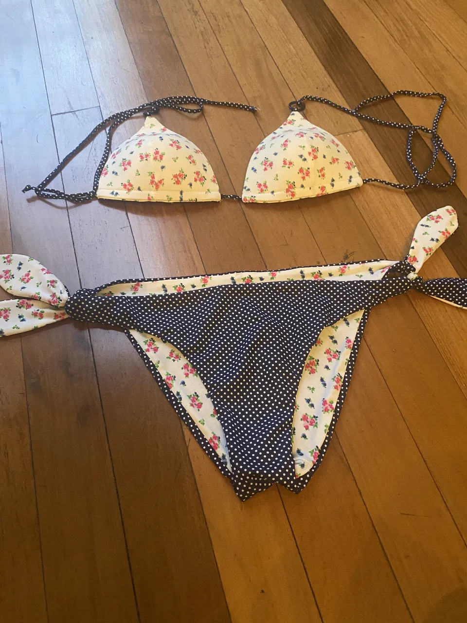 Bikini Bikini europa - imagen 4