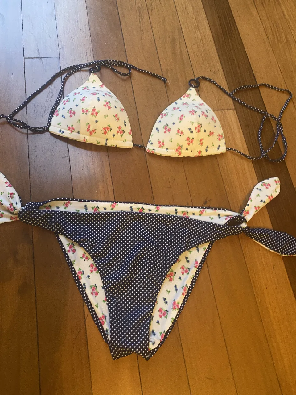 Bikini Bikini europa - imagen 1