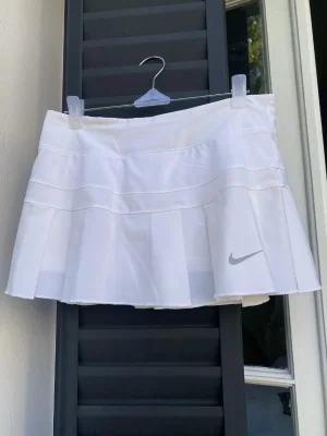 Pollera deportiva nike