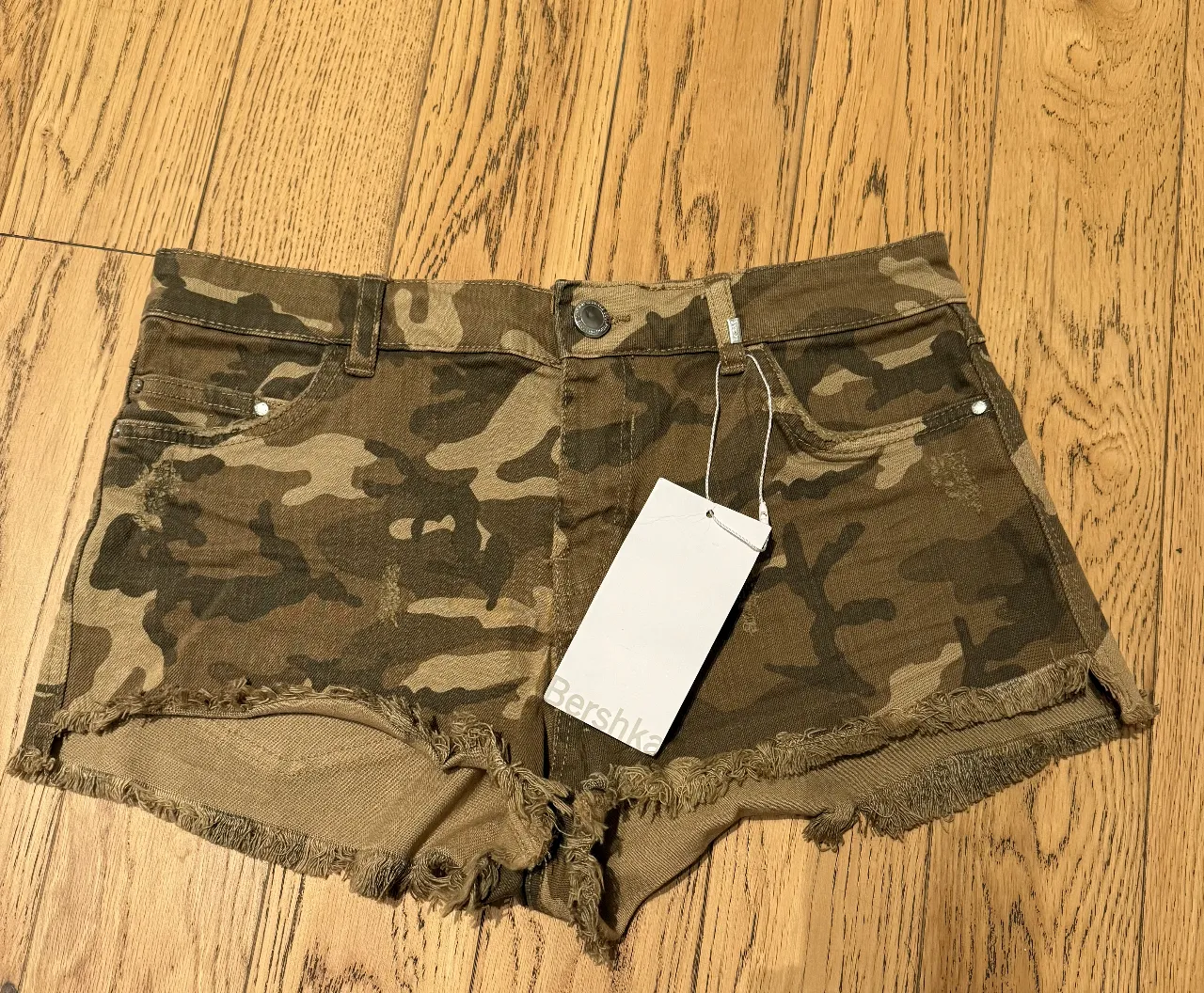 Short Bershka - imagen 1