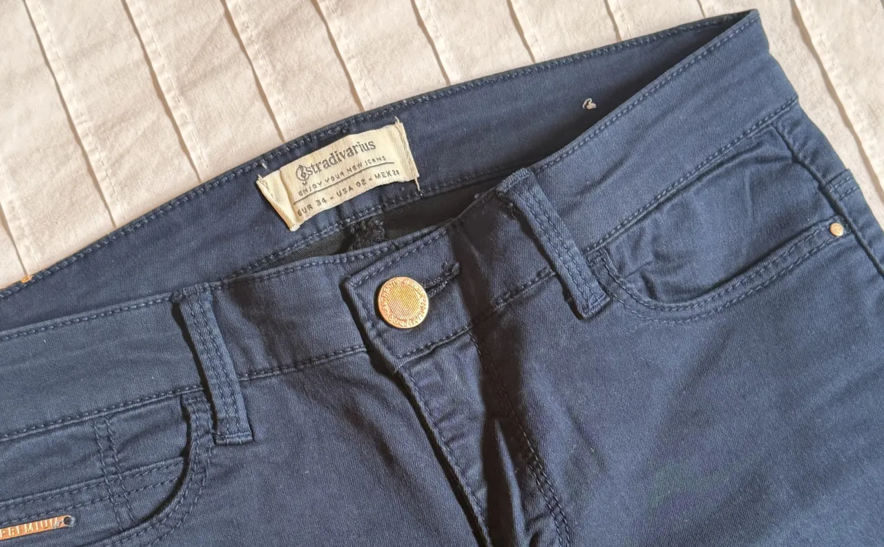 Pantalón Stradivarius - Vista 2