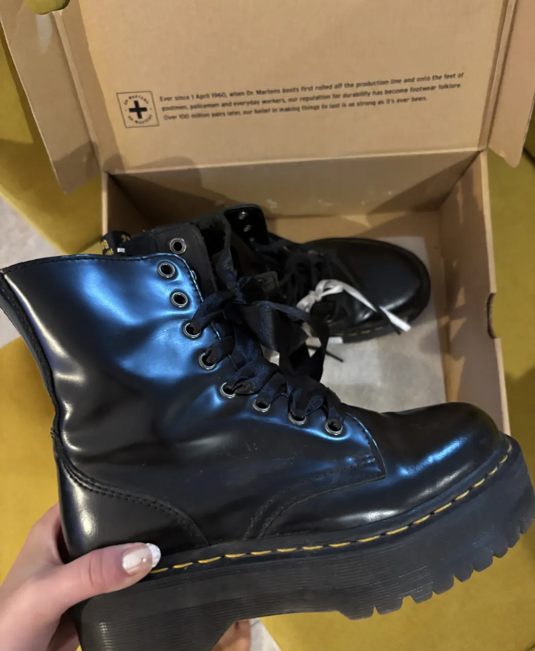 Borcegos Dr. Martens - imagen 1