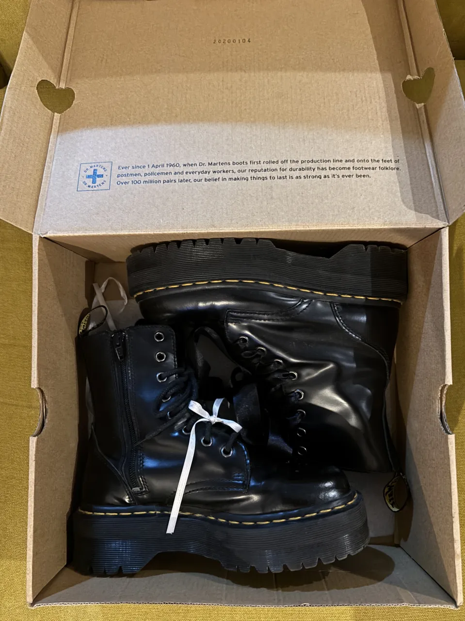 Borcegos Dr. Martens - imagen 4