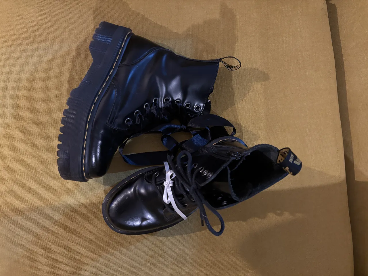 Borcegos Dr. Martens - imagen 3