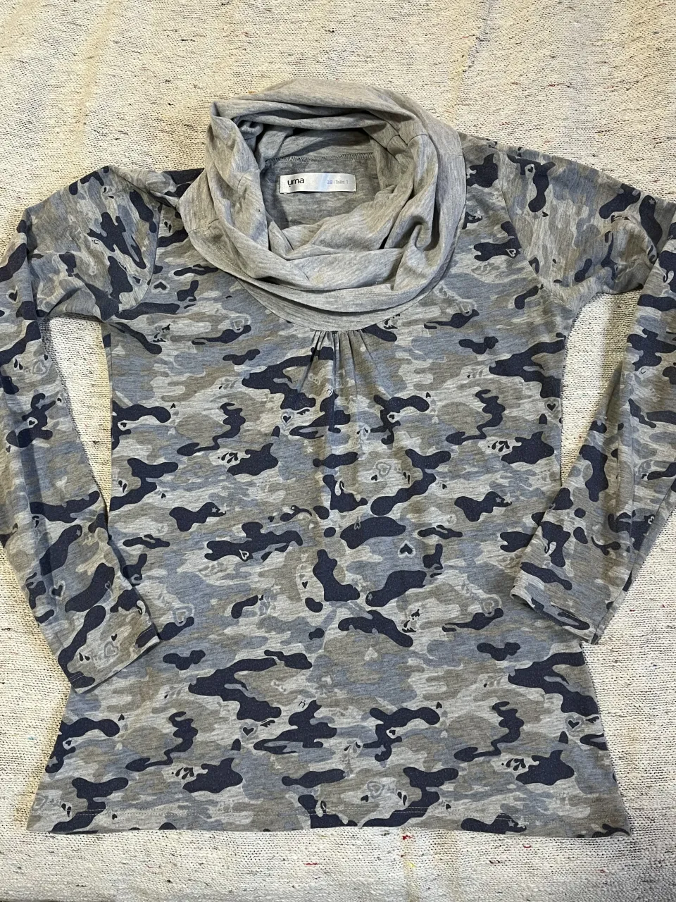 Remera Uma - imagen 1