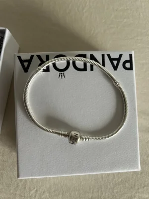 Pandora